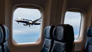 Ryanair frappe fort : un million de sièges en moins en Belgique à cause des nouvelles taxes